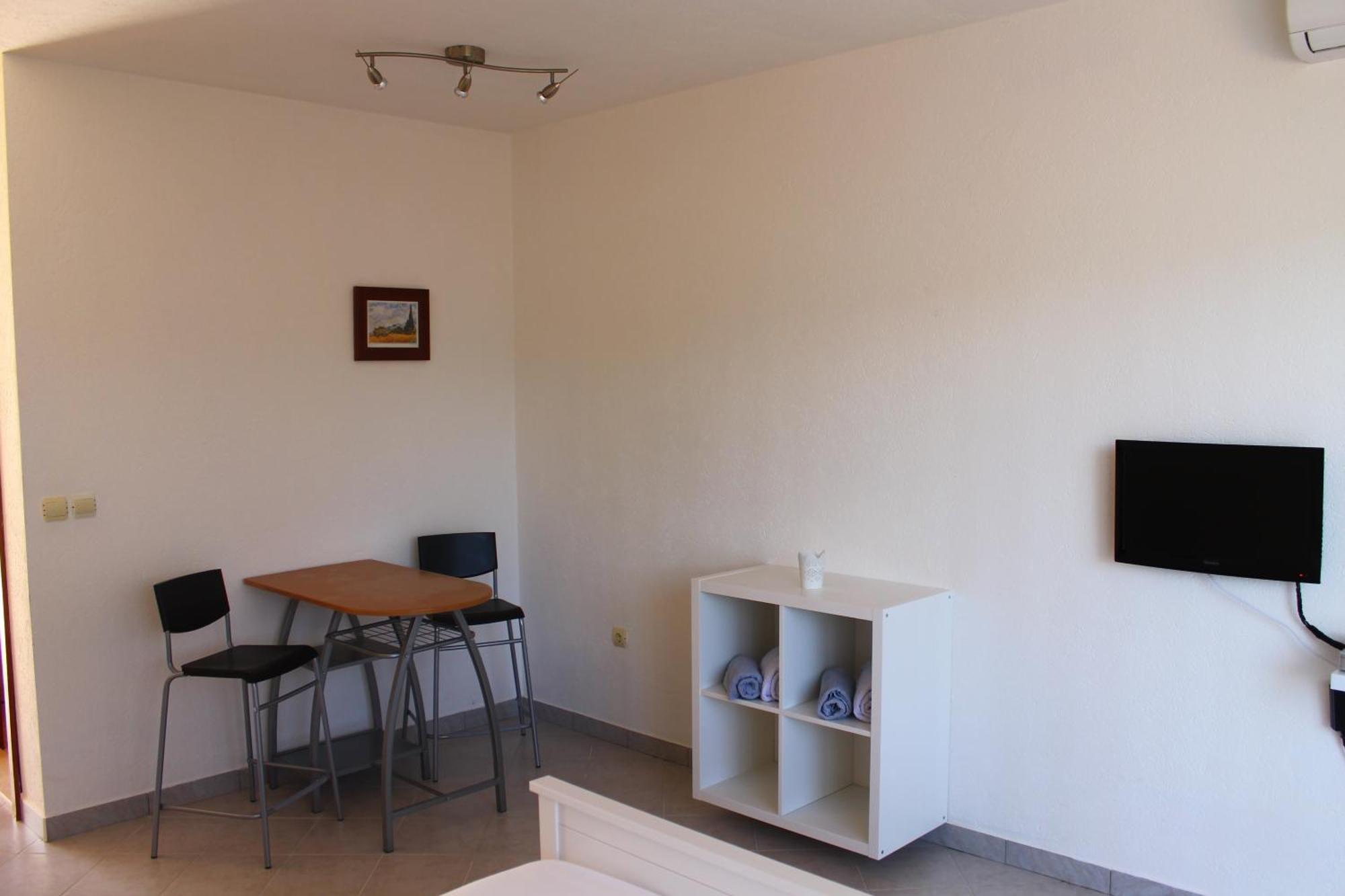 Apartments Yerkovic マリナ 部屋 写真