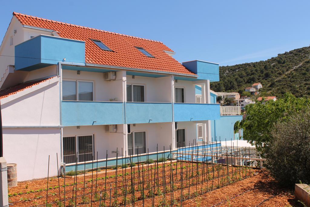 Apartments Yerkovic マリナ エクステリア 写真