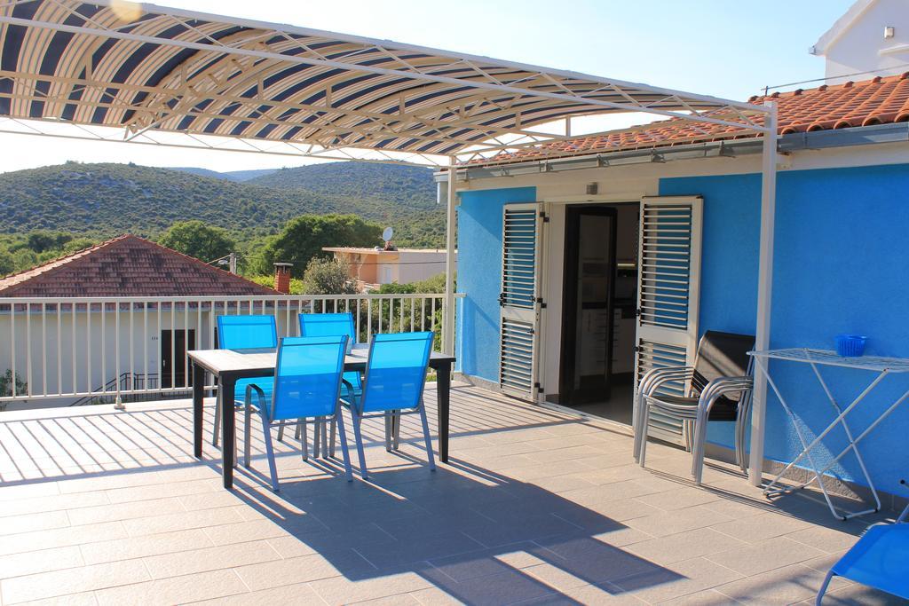 Apartments Yerkovic マリナ 部屋 写真